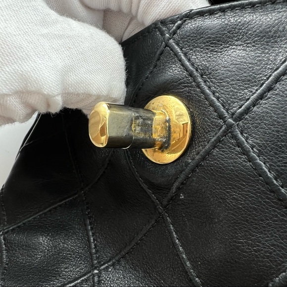 ✈️sold✈️Chanel Black Gold Bag Bum bag Belt - Picture 13 of 16